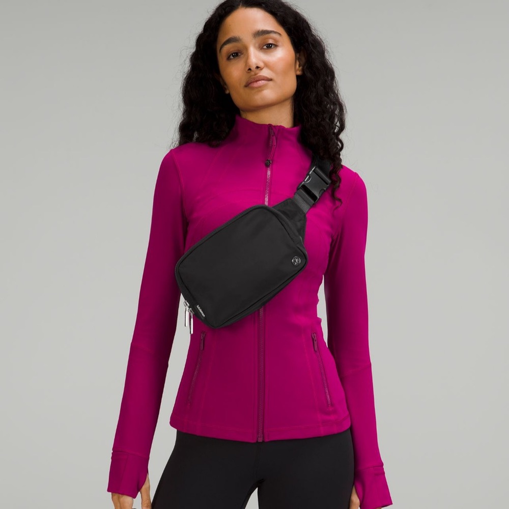 Large NWT Black Lululemon Belt Bag 2L